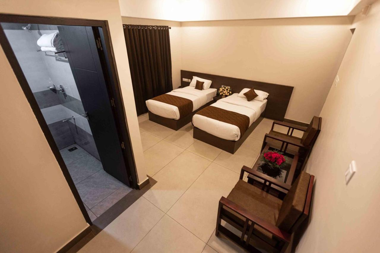 Hotel Pankaj Residency Guruvāyūr Exterior foto
