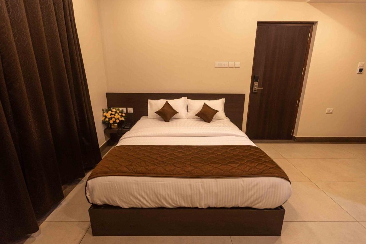 Hotel Pankaj Residency Guruvāyūr Exterior foto