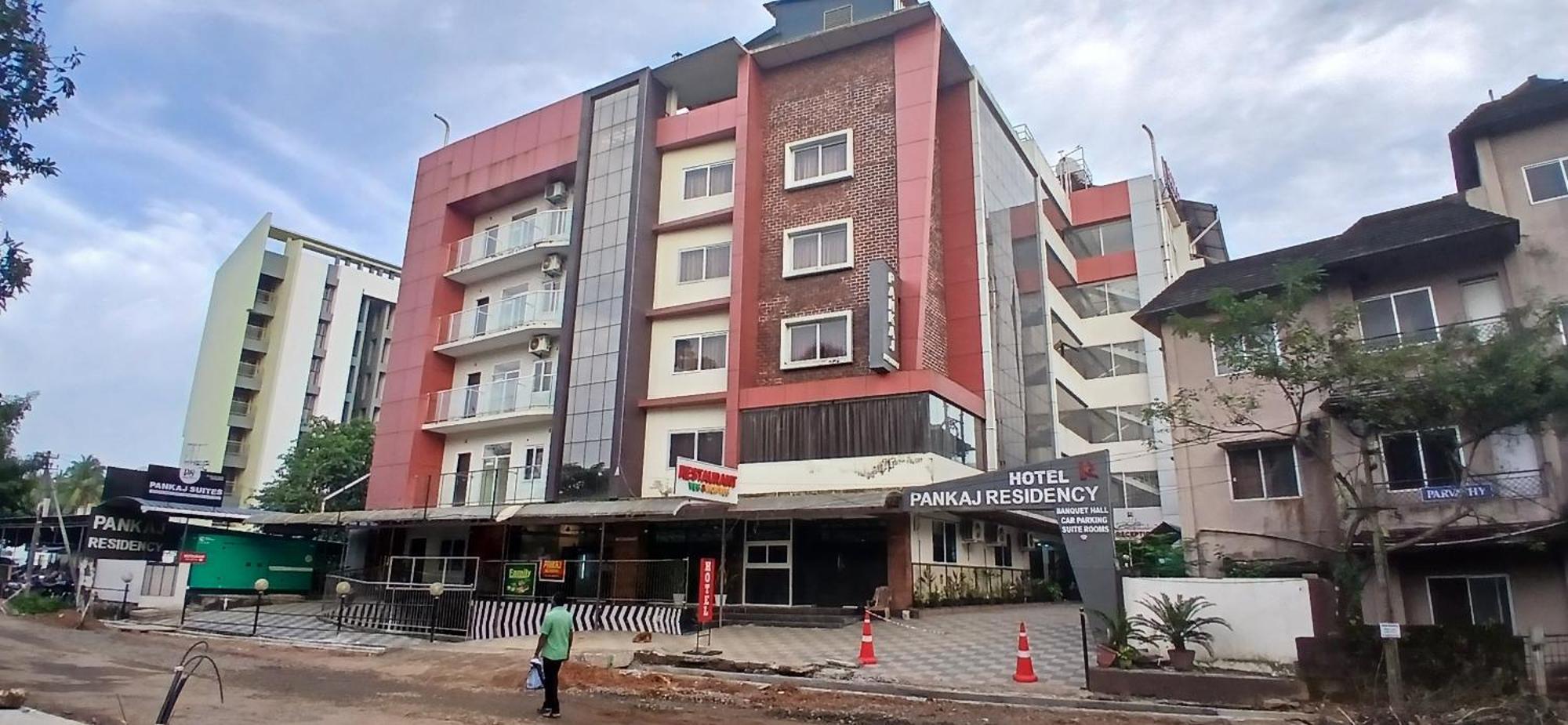 Hotel Pankaj Residency Guruvāyūr Exterior foto