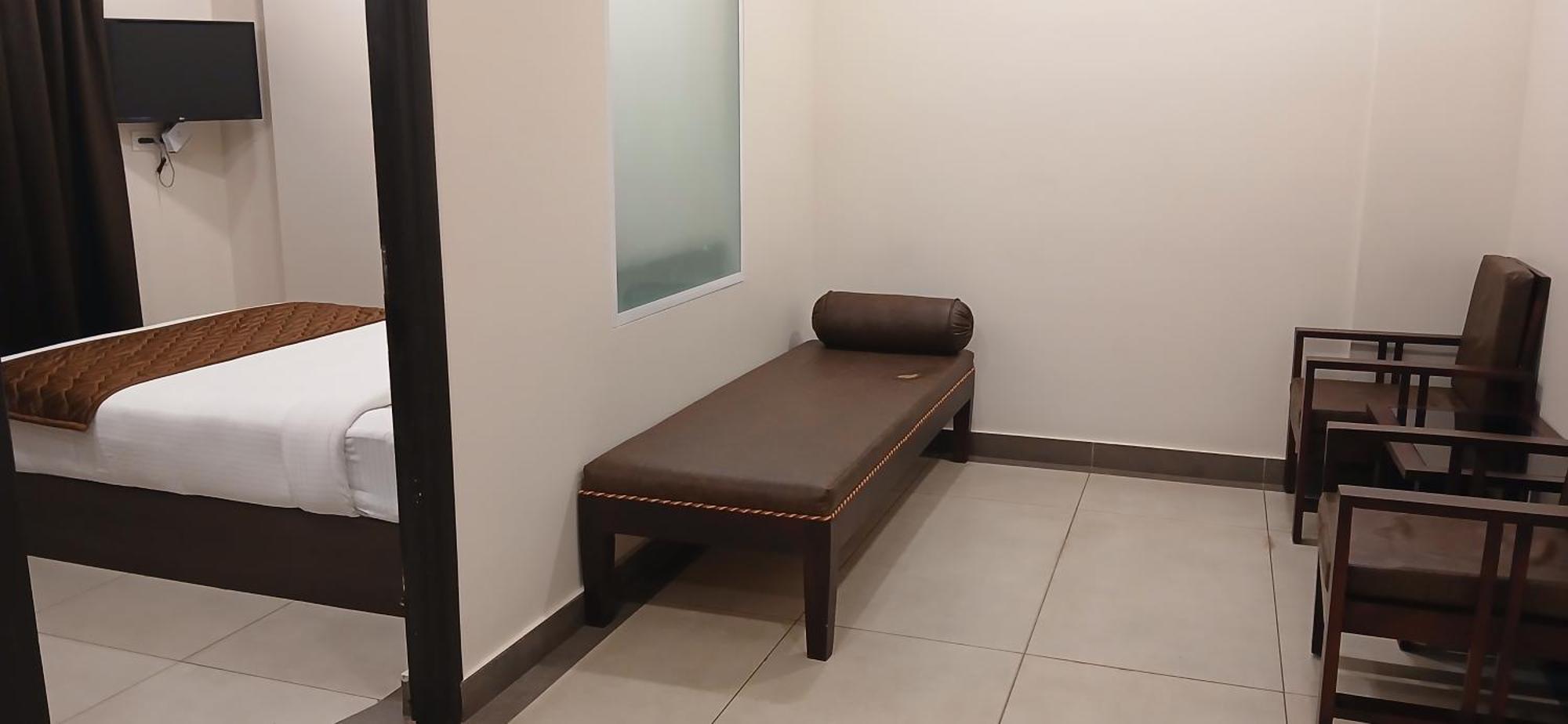Hotel Pankaj Residency Guruvāyūr Exterior foto