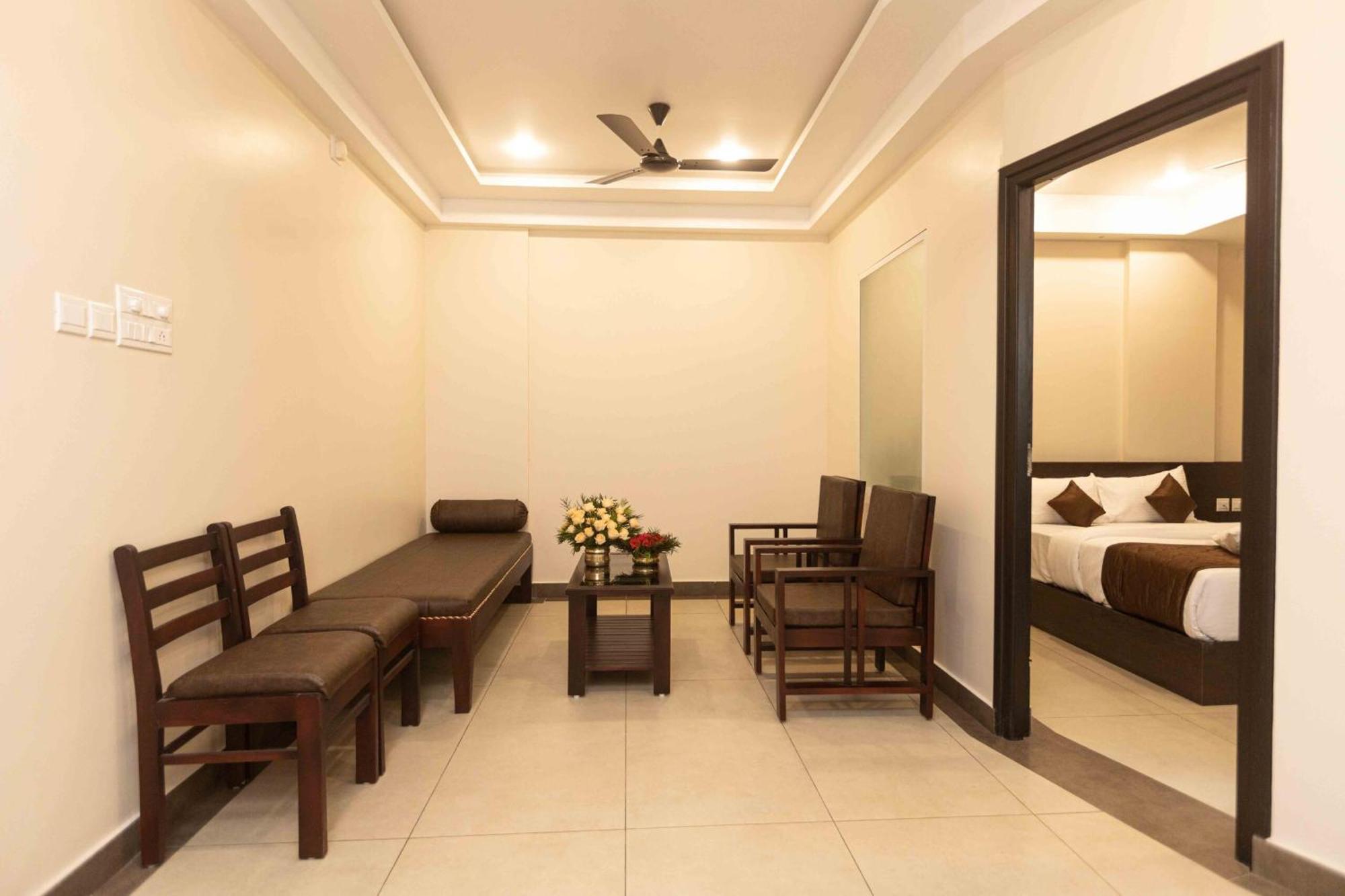 Hotel Pankaj Residency Guruvāyūr Exterior foto