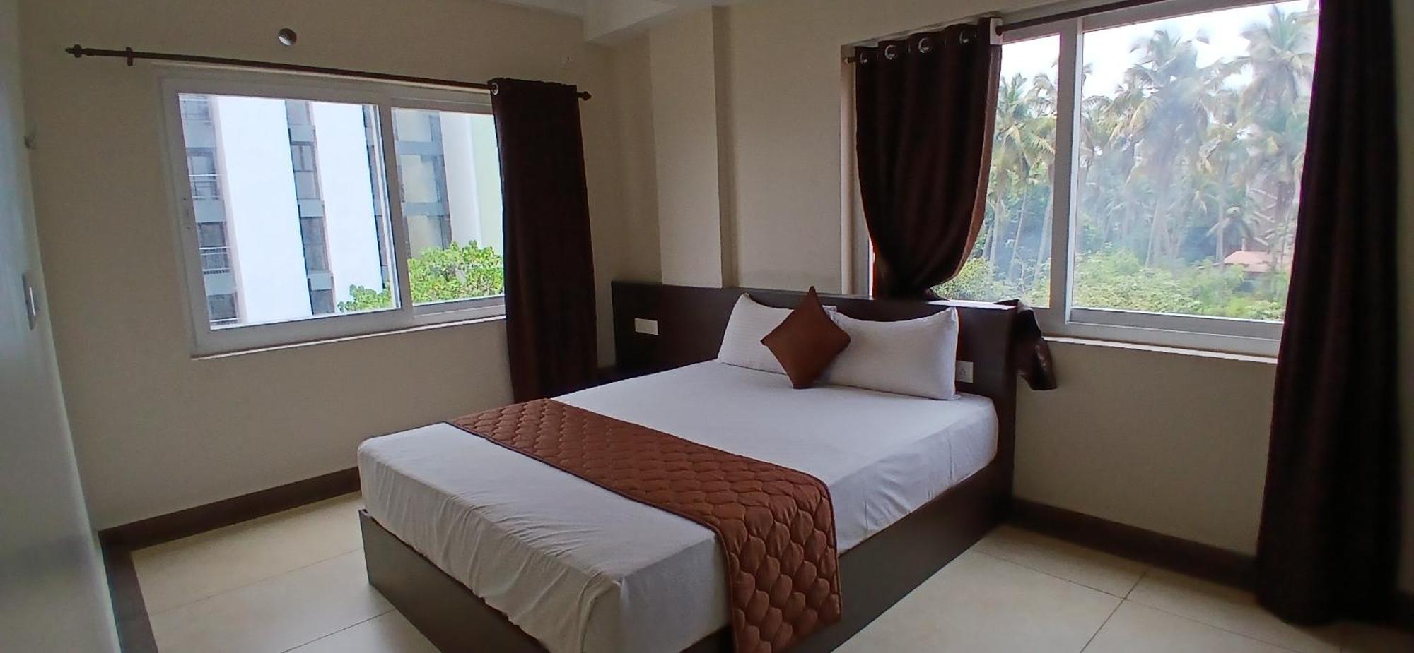 Hotel Pankaj Residency Guruvāyūr Exterior foto